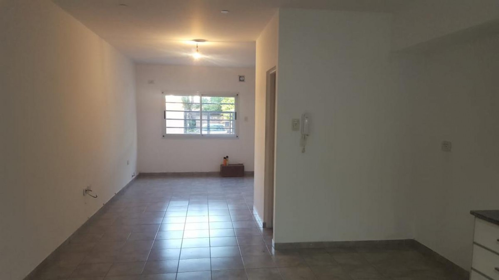 Venta - Duplex con Dos Cocheras, Excelente Zona