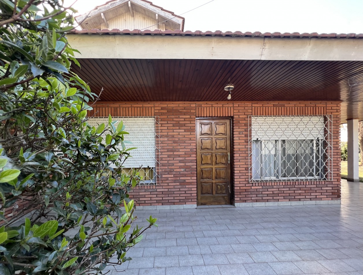 Foto Casa en Alquiler en Lomas De Zamora, Buenos Aires - U$D 1.400 - pix113141919 - BienesOnLine
