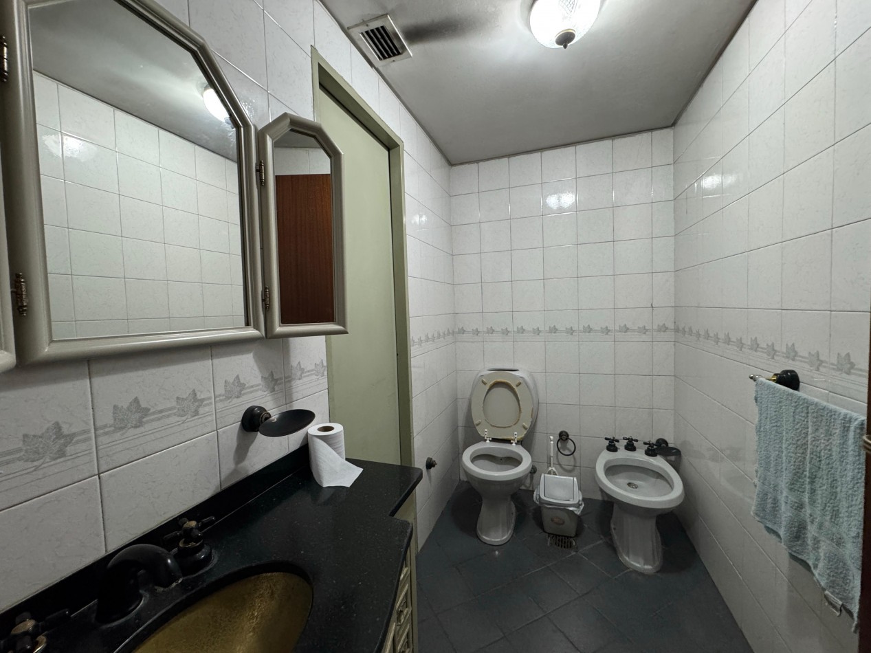 Gran Chalet 5 ambientes con jardin y pileta