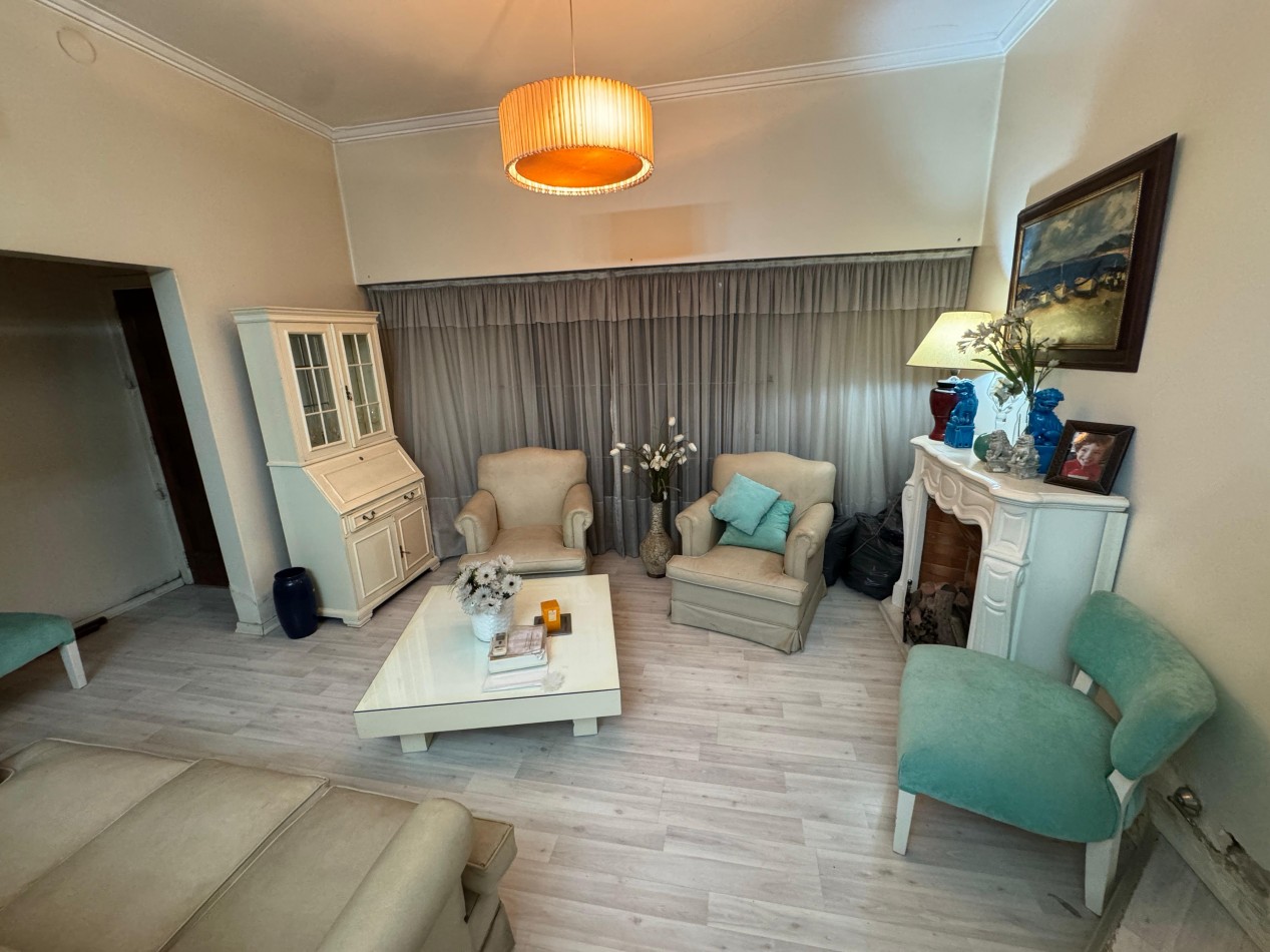 Chalet 3 ambientes con jardin, cochera y parrilla!