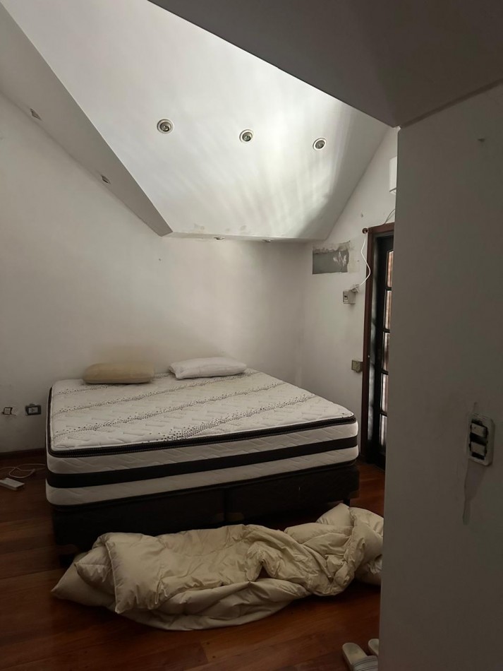 Excelente Oportunidad! Casa 4 Ambientes con Quincho y Piscina