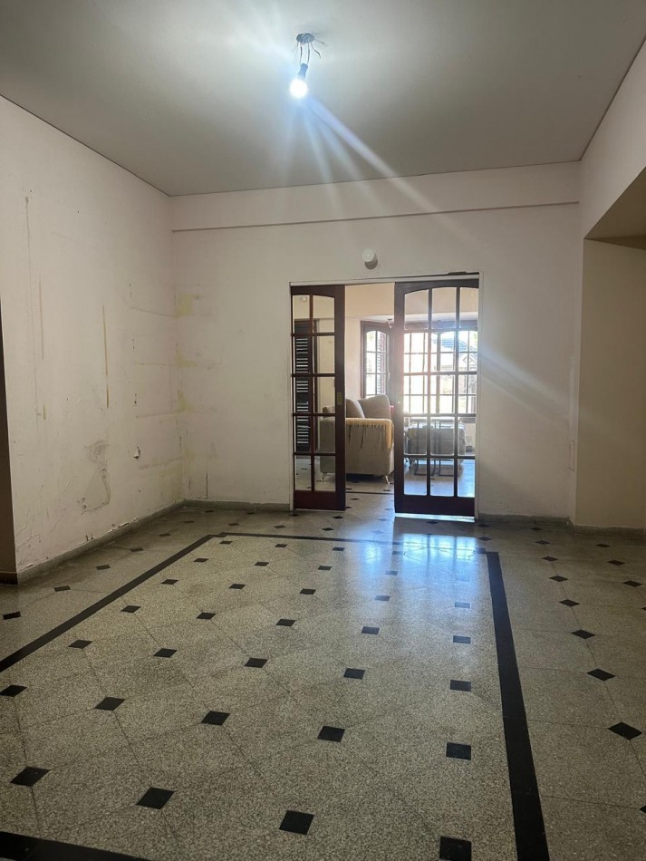 Excelente Oportunidad! Casa 4 Ambientes con Quincho y Piscina