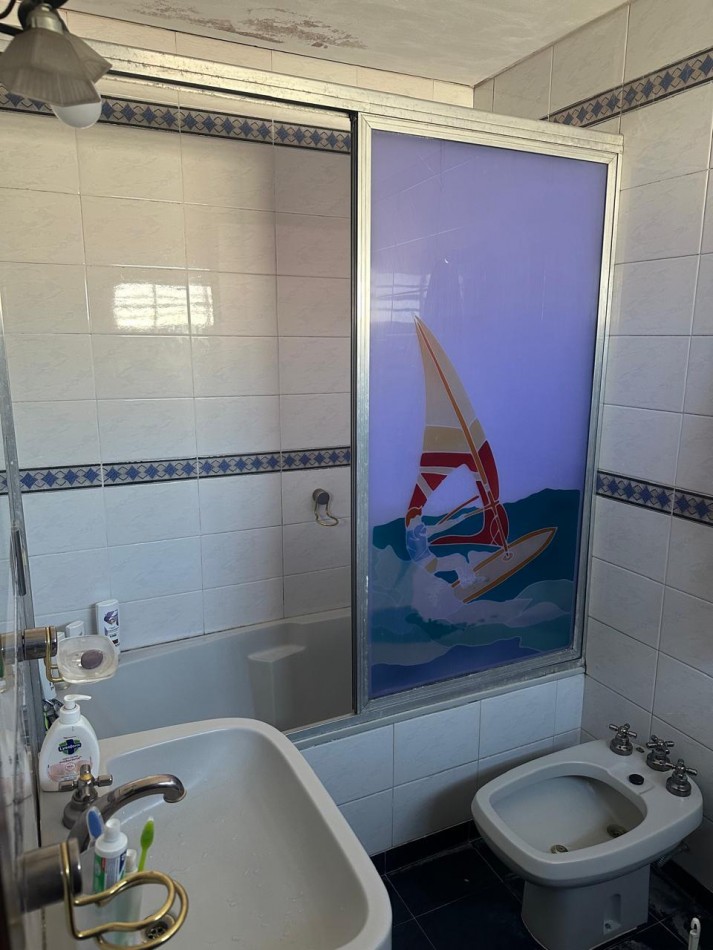 Excelente Oportunidad! Casa 4 Ambientes con Quincho y Piscina