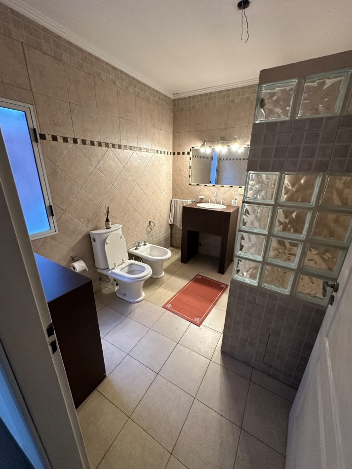 Casa en venta de 5 ambientes R. de Escalada