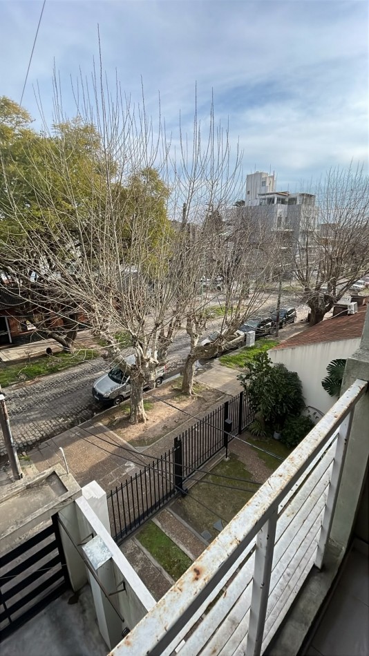 Departamento 2 ambientes en 2do piso - Excelente ubicacion 
