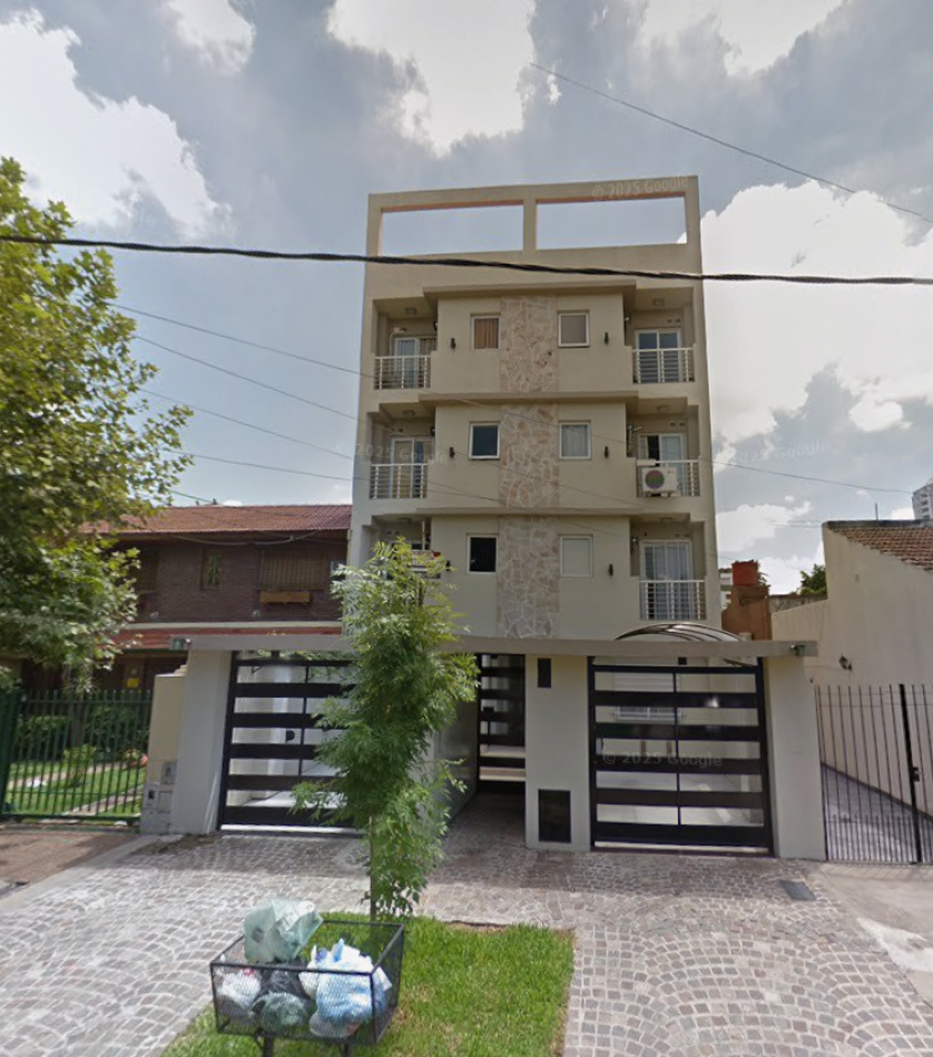 Departamento 2 ambientes en 2do piso - Excelente ubicacion 