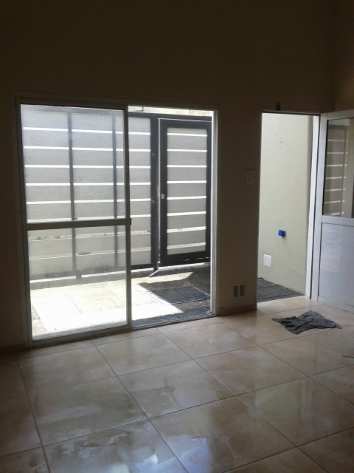 VENTA EN BLOCK- CASA 3 Y 4 AMBIENTES