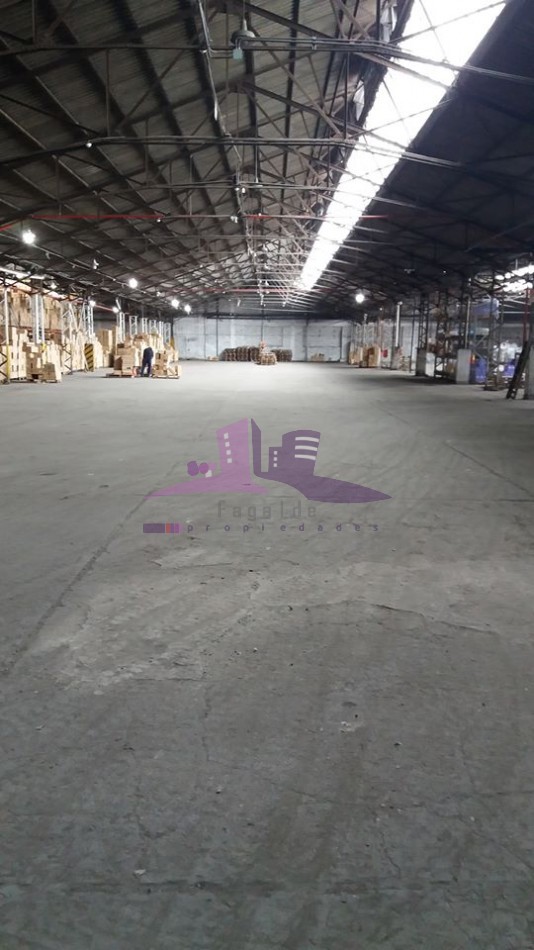 Galpon/deposito de 13000 metros2 ideal logistica - industria - transporte