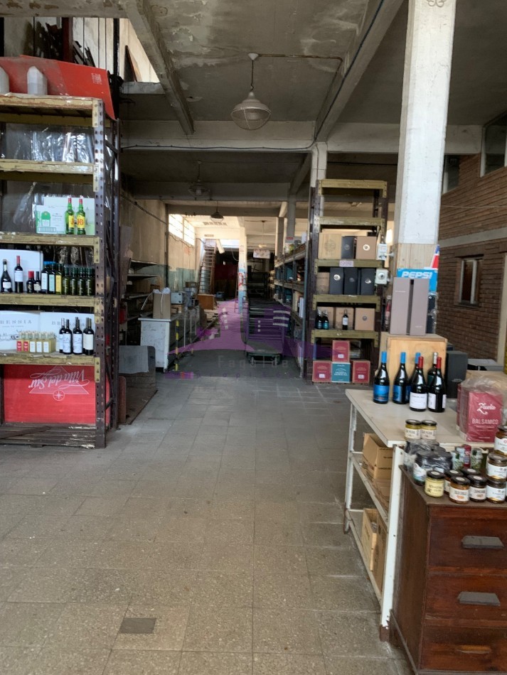 Local comercial en Lanus Oeste
